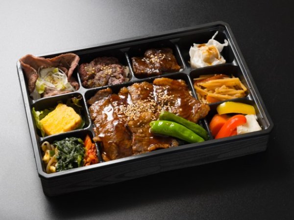 炭火焼和牛焼肉幕の内