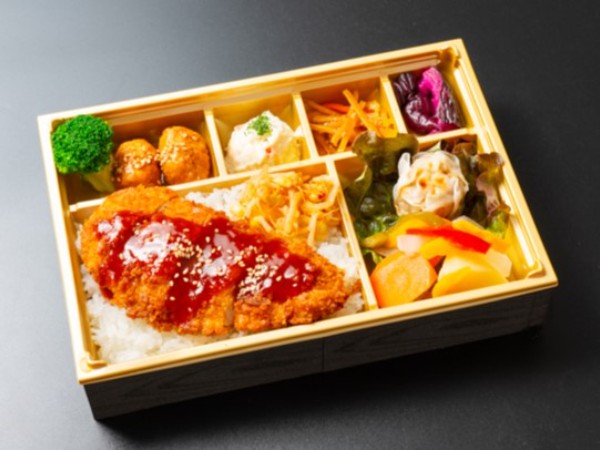 お肉屋さんのとんかつ弁当