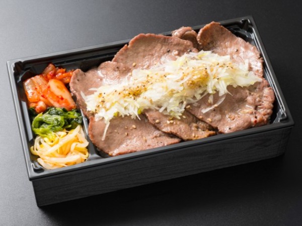 炭火焼霜降り牛たん重
