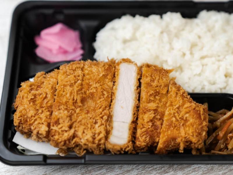 厚切りロースカツ弁当