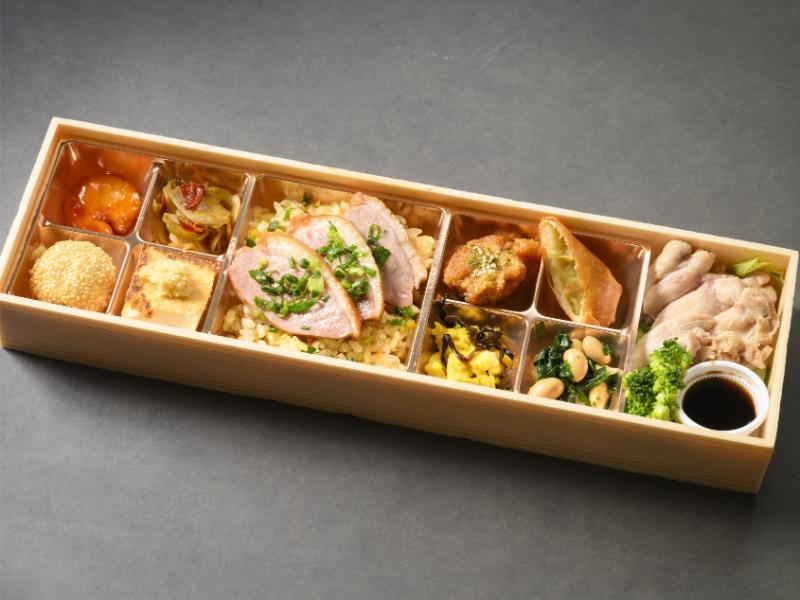 鴨ローストの炒飯弁当