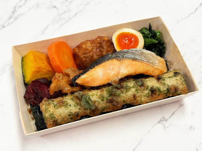 銀鮭の粗塩焼き