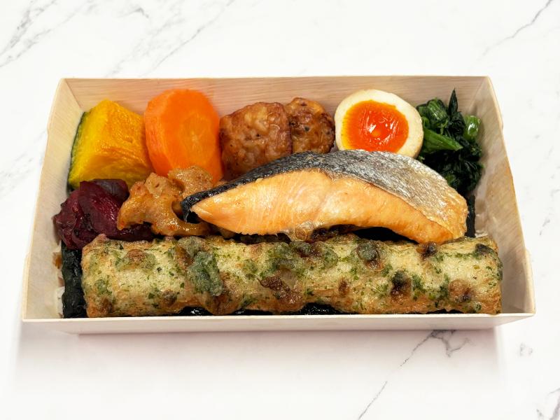 銀鮭の粗塩焼き