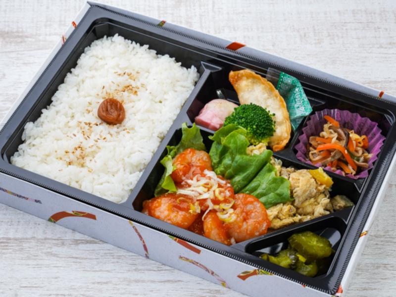 海老チリと卵炒め弁当