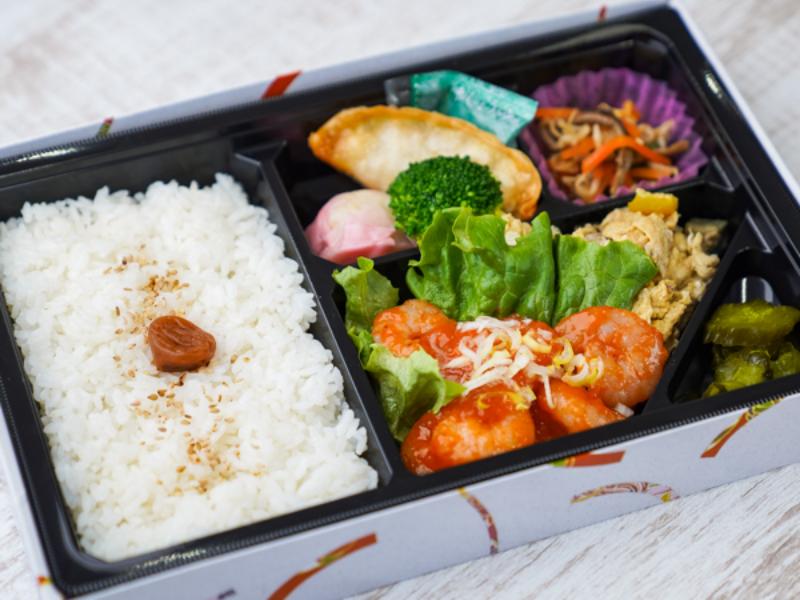 海老チリと卵炒め弁当