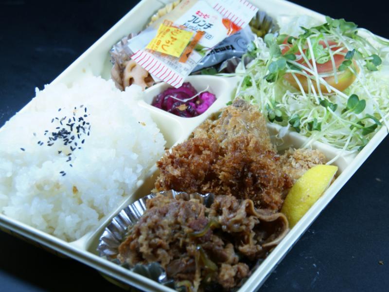 牛肉カルビ焼と豚ひれ一口カツ