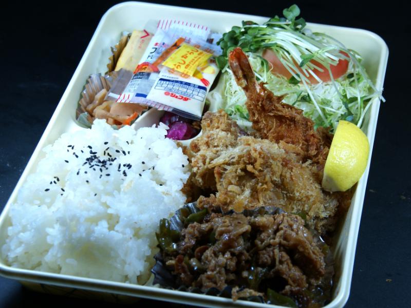 海老フライと牛肉カルビ焼と豚ひれ一口カツ