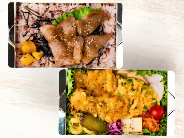 牛カルビ焼肉と名物鶏天2段弁当