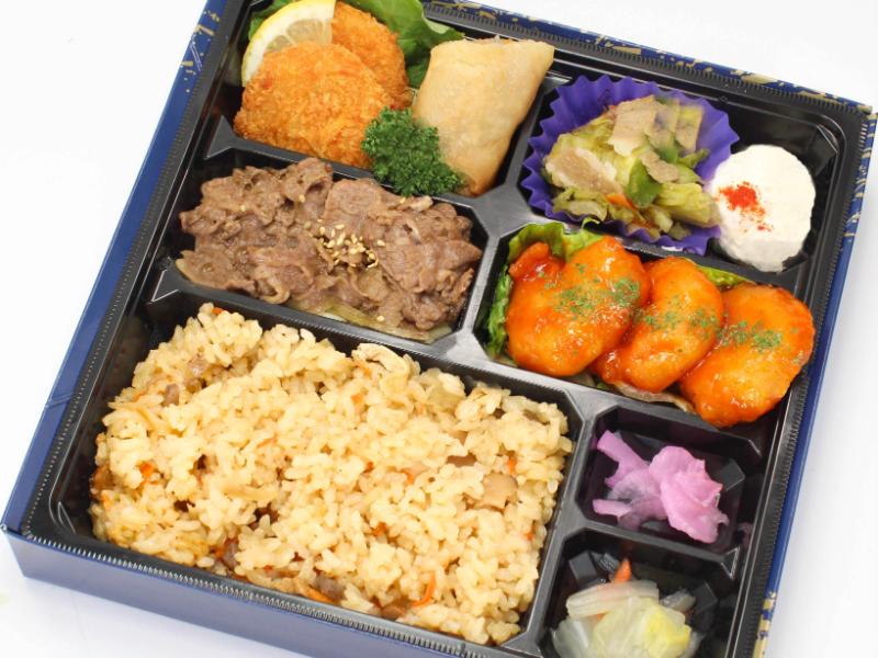 和牛焼肉とエビチリ弁当（NO.123）