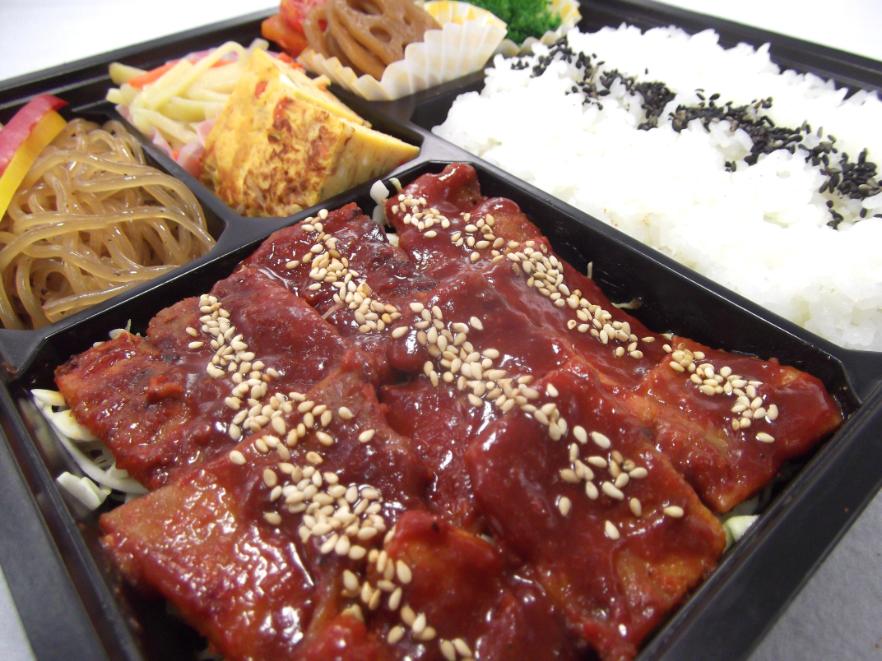 豚辛カルビ弁当