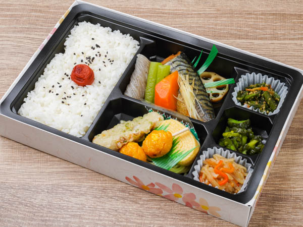 サバの煮付け幕の内弁当