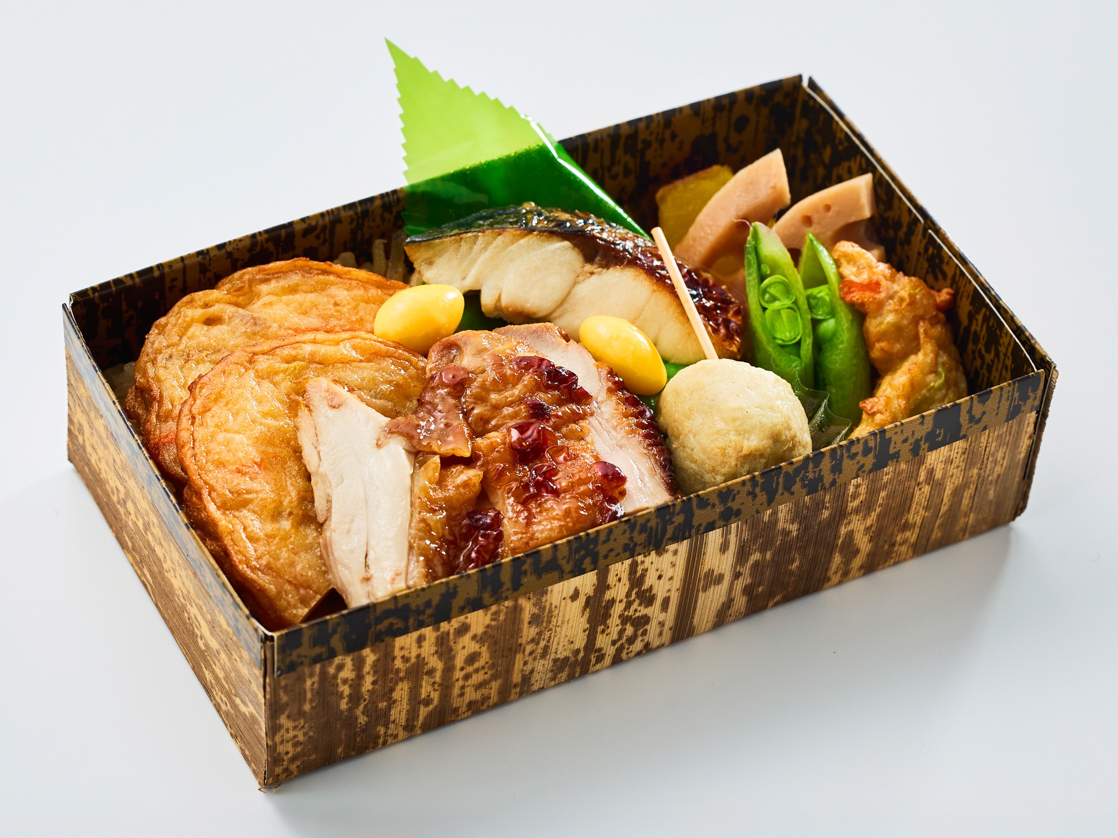 【藤袴（ふじばかま）】五目炊き込みご飯・鶏と魚のお弁当