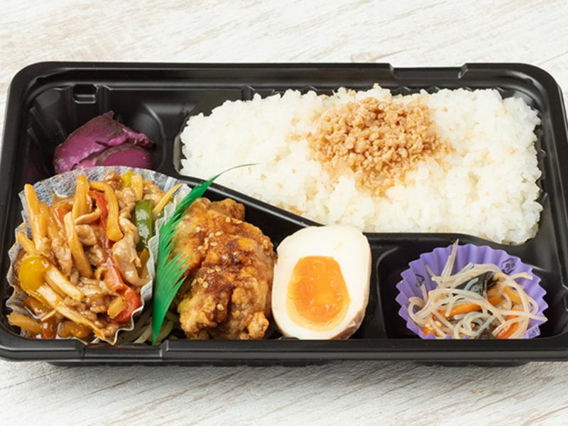 チンジャオロース×とりから弁当