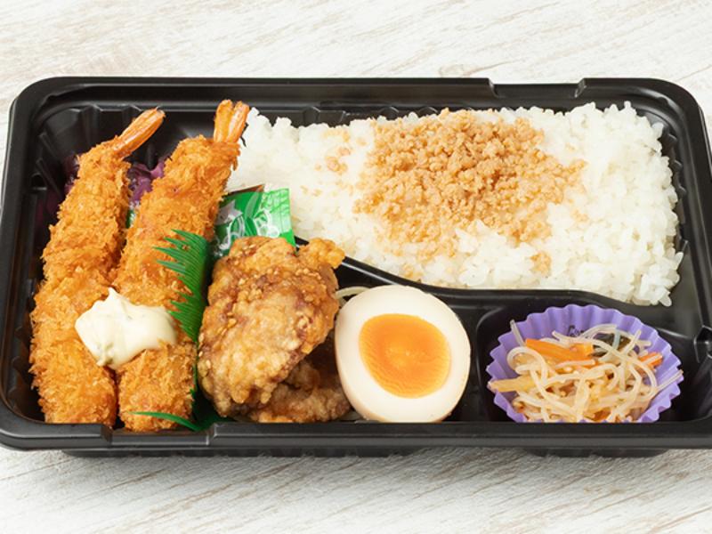 エビフライ×とりから弁当