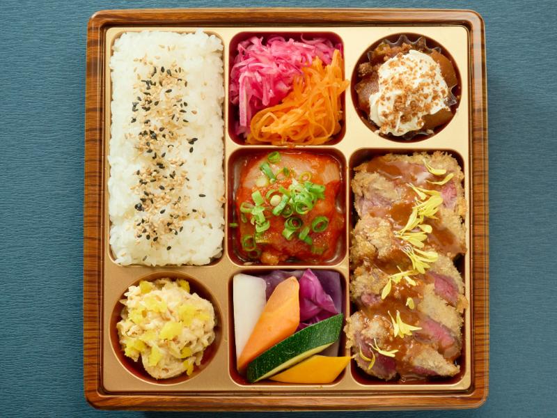 赤身肉の牛カツレツ〜Plat poulet〜