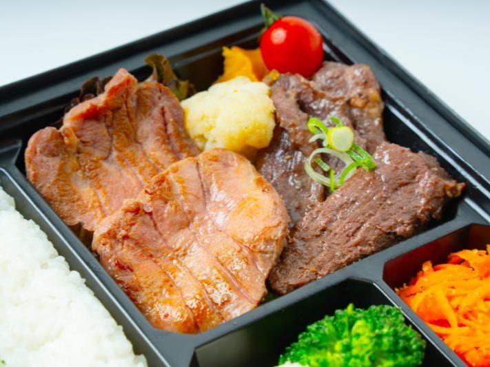 牛たん・ハラミ弁当