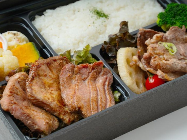 【上】牛たん・カルビ焼き弁当