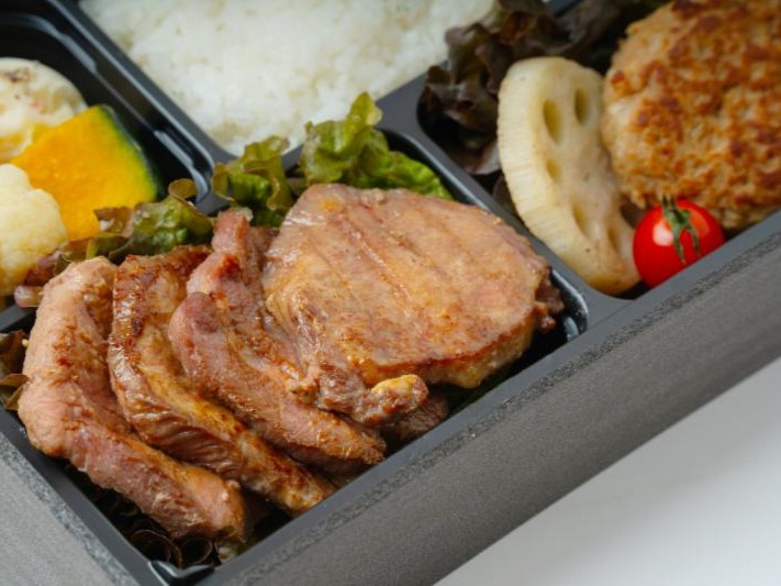 【特上】牛たん・和牛入りハンバーグ弁当