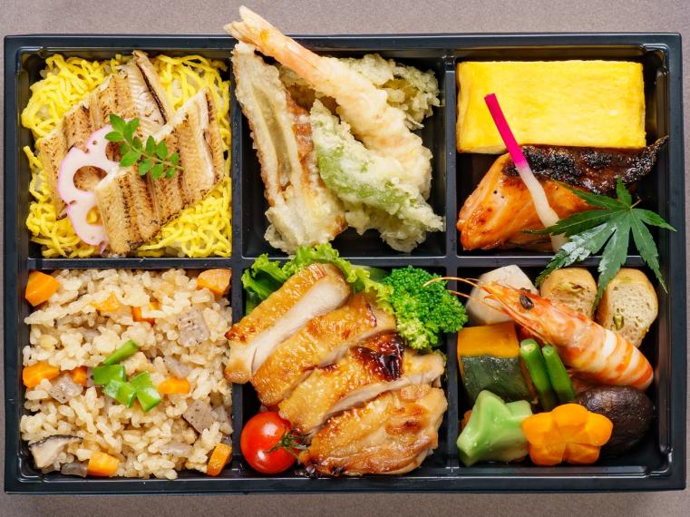 会席弁当　竹