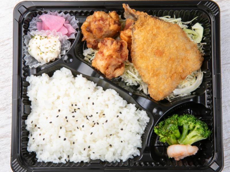 【コスパ抜群】アジフライ＆唐揚げ＆海老とブロッコリー炒め
