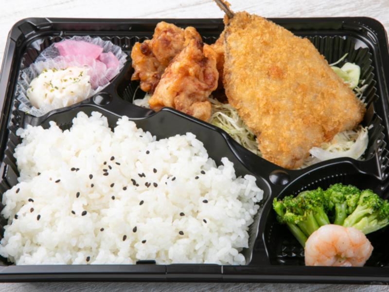 【コスパ抜群】アジフライ＆唐揚げ＆海老とブロッコリー炒め