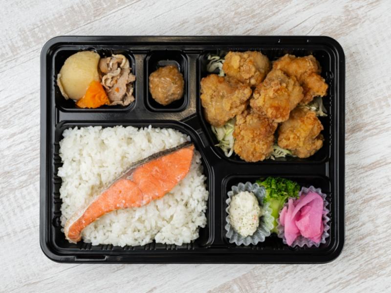 【コスパ】唐揚げ＆鮭弁当