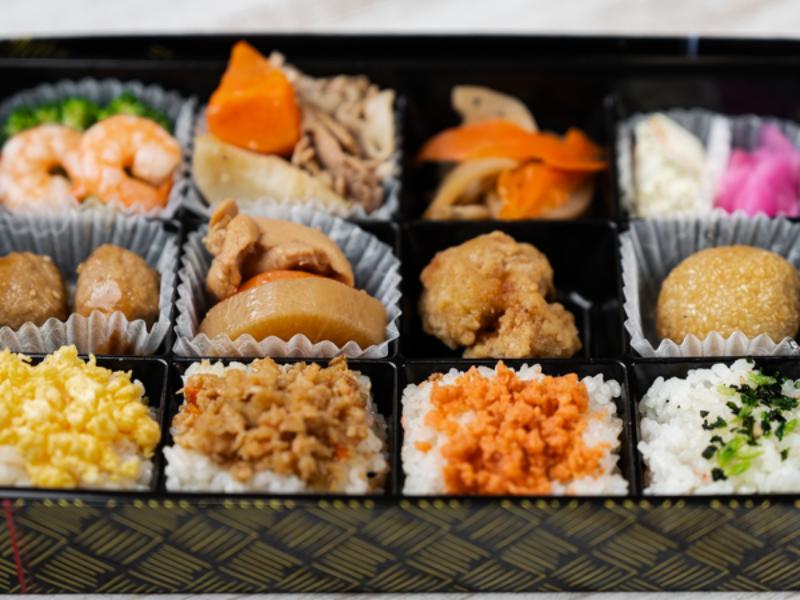 12マス弁当（唐揚げ）