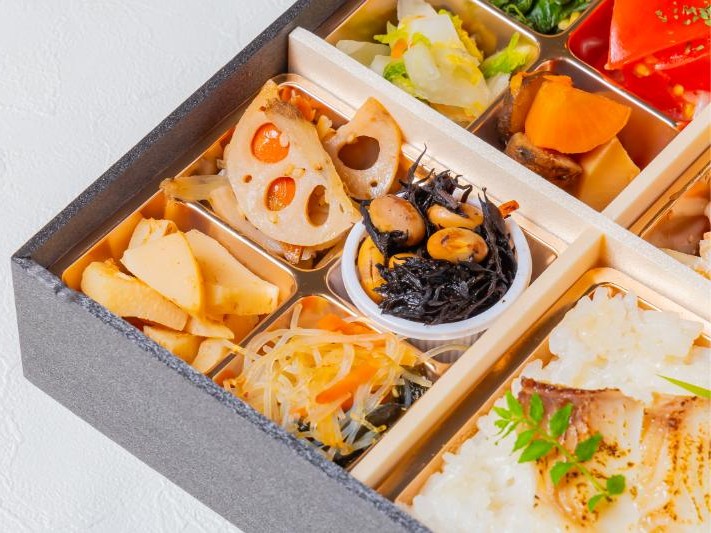 季節の副菜鯛めし和膳