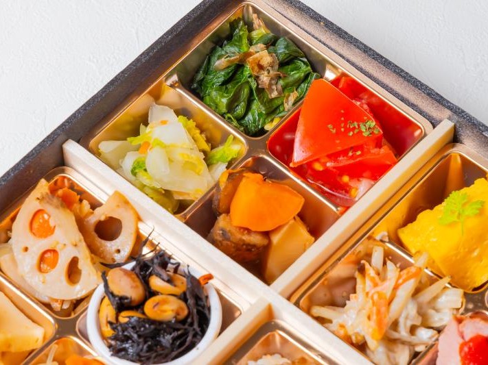 季節の副菜ステーキ重和膳