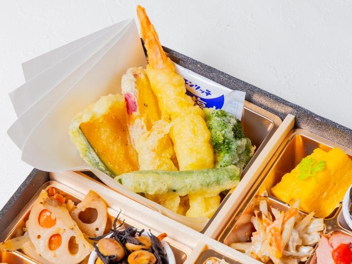 季節の副菜鯛めしと天ぷら和膳