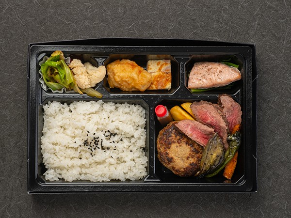 【ECO容器】あか牛とどんぐりポークのハンバーグ＆熟成あか牛の薪焼きステーキ弁当弁当