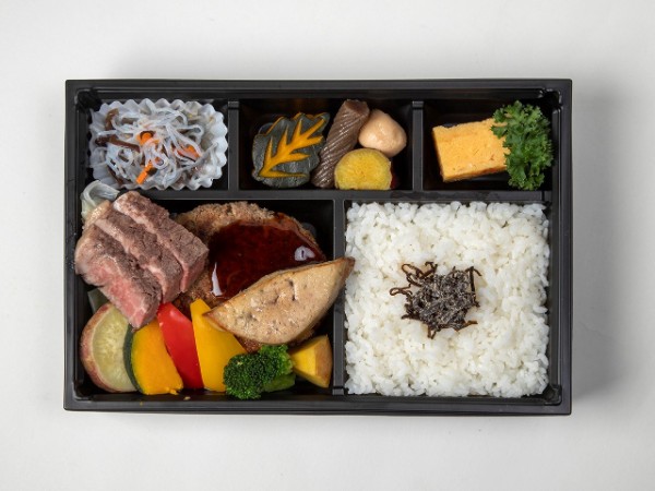 200℃和牛ハンバーグ＆ステーキ・フォアグラ弁当