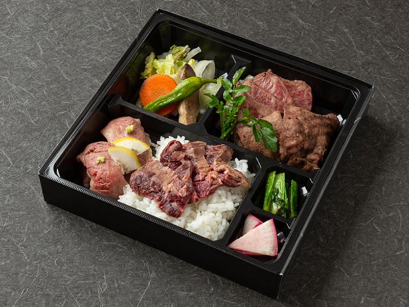人気トップ３全部のせ プレミアム三冠弁当