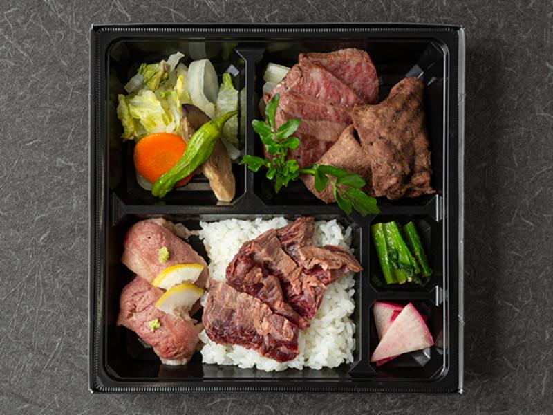 人気トップ３全部のせ プレミアム三冠弁当