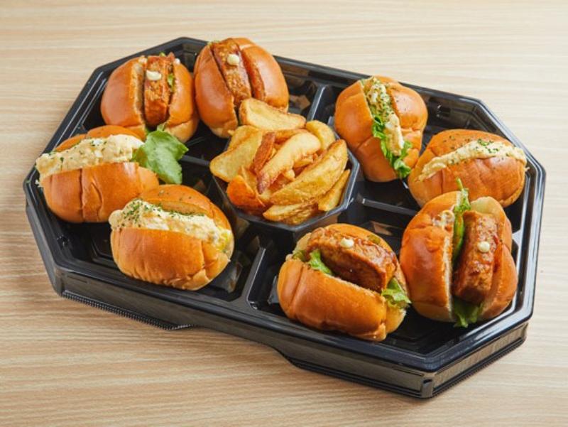 【Mサイズ】ロールサンドオードブル（自家製デミソースハンバーグ4個・玉子サラダ4個）