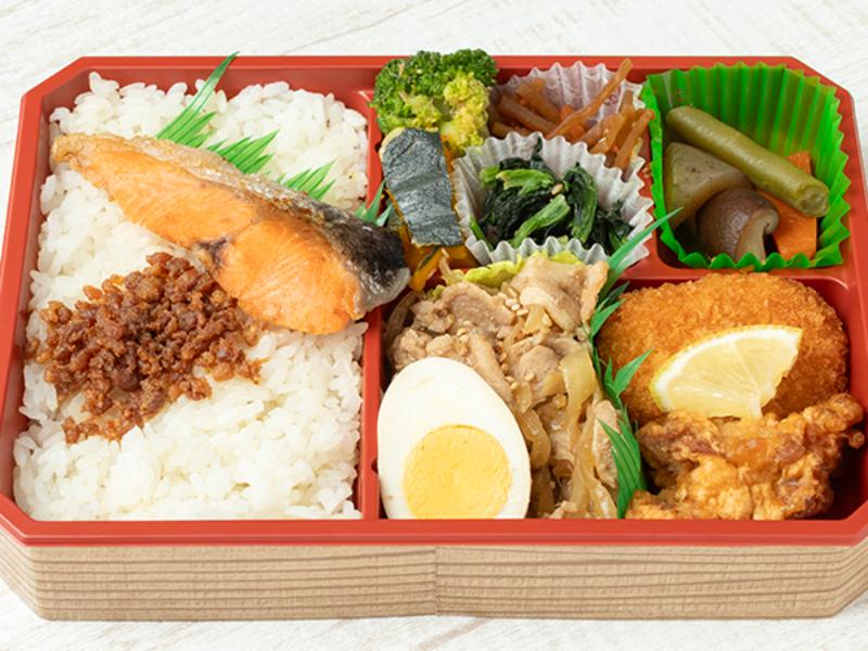特製鮭と生姜焼き弁当