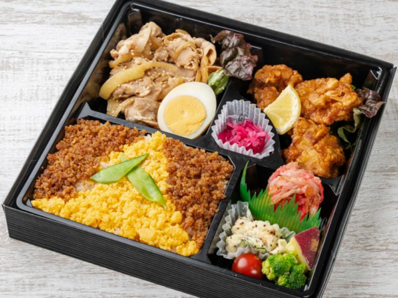 【Wメイン弁当】生姜焼きと唐揚げ