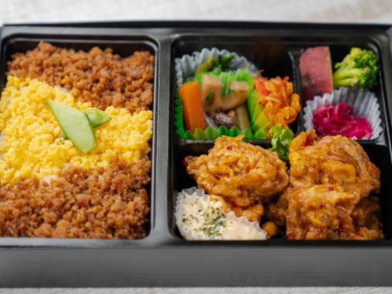 【そぼろ弁当】チキン南蛮