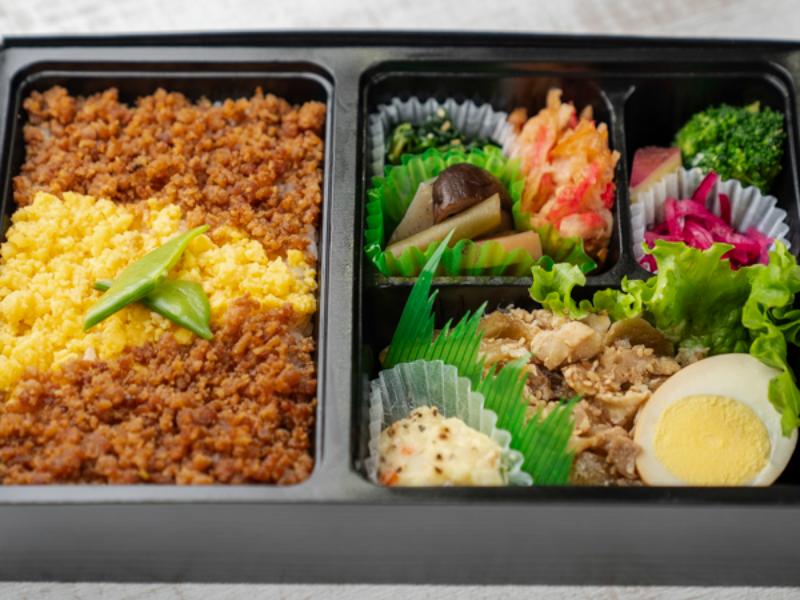 【そぼろ弁当】生姜焼き