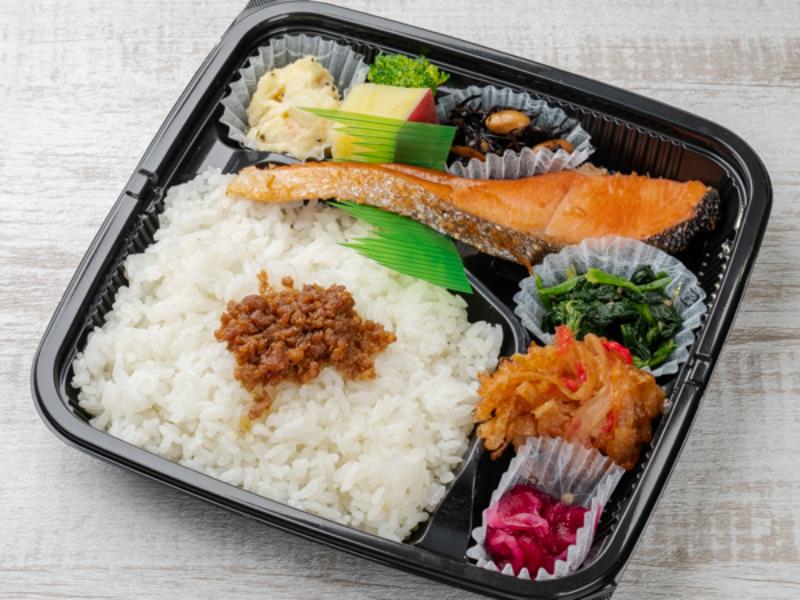 鮭の塩焼き弁当