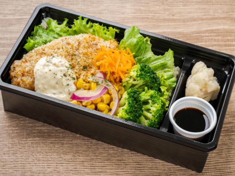 野菜もたっぷり白身魚のフライBOX