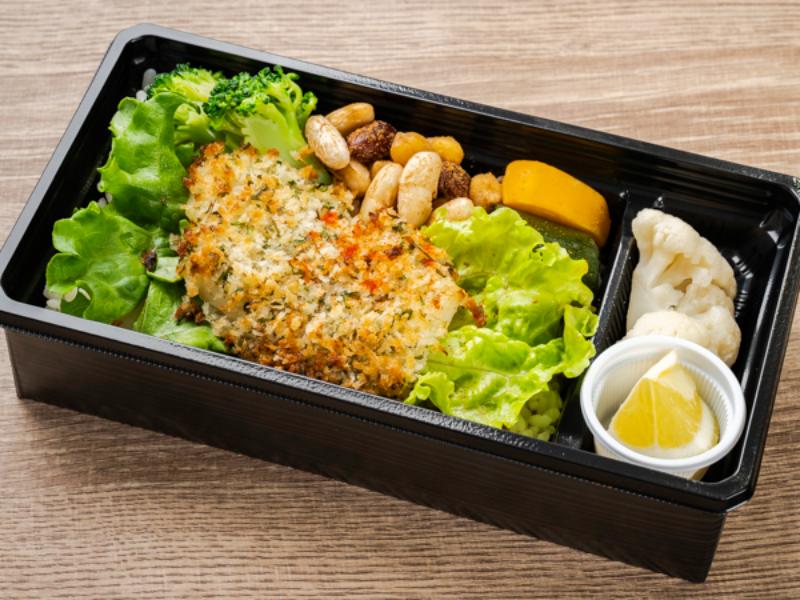 Grill Matsunoの白身魚の香草パン粉焼き 1,080円|【お弁当デリ Grill Matsunoの白身魚の香草パン粉焼き 1,080円|【お弁当デリ