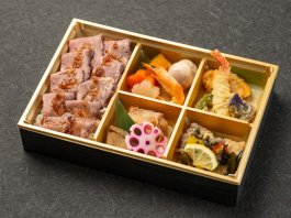 キッチンおひとつや（鹿児島）の松花堂弁当「鶏」 2,120円｜【お弁当