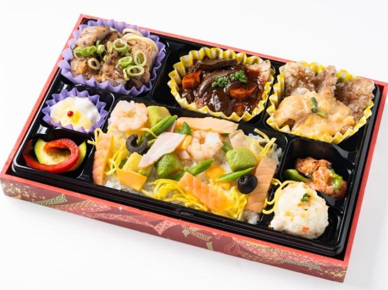 豚ヒレ肉のデミソース洋風ちらし御膳（５００ｍｌ緑茶ペットボトル付き）