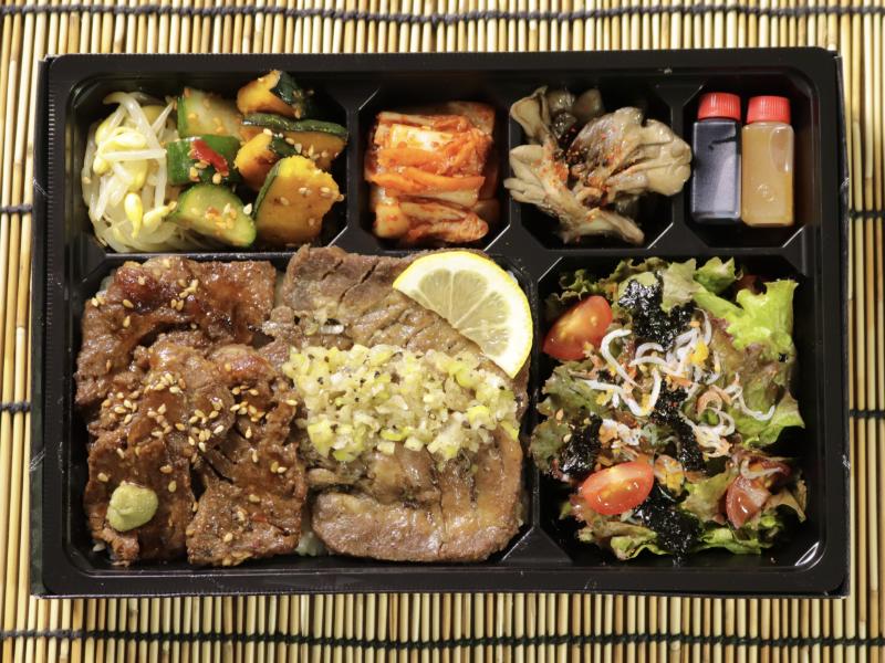 一塊之肉とからすみしらすサラダ弁当