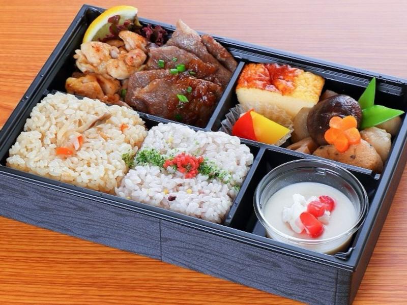 秋田牛と秋田比内地鶏の味わい弁当