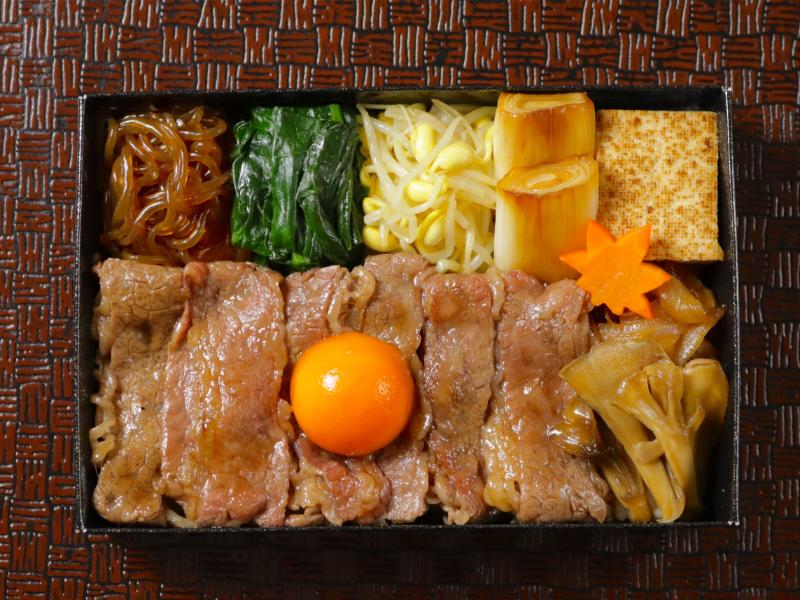 黒毛和牛すき焼き重