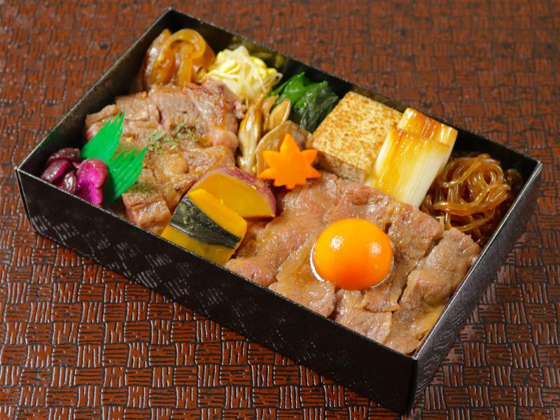 黒毛和牛すき焼きと牛ステーキ極重