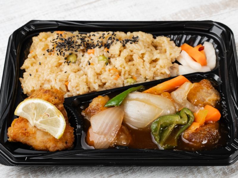 【おこわ弁当】白身魚の甘酢和え