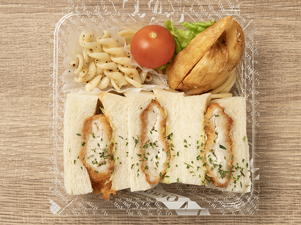 チキン味噌カツサンド